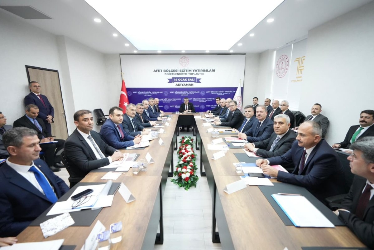 Adıyaman'da 'Afet Bölgesi Eğitim Yatırımları Değerlendirme' toplantısı gerçekleştirildi