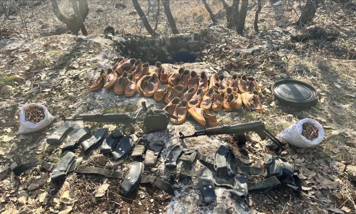 Diyarbakır'da terör örgütüne darbe: Lice kırsalında gömülü silah ve mühimmat ele geçirildi