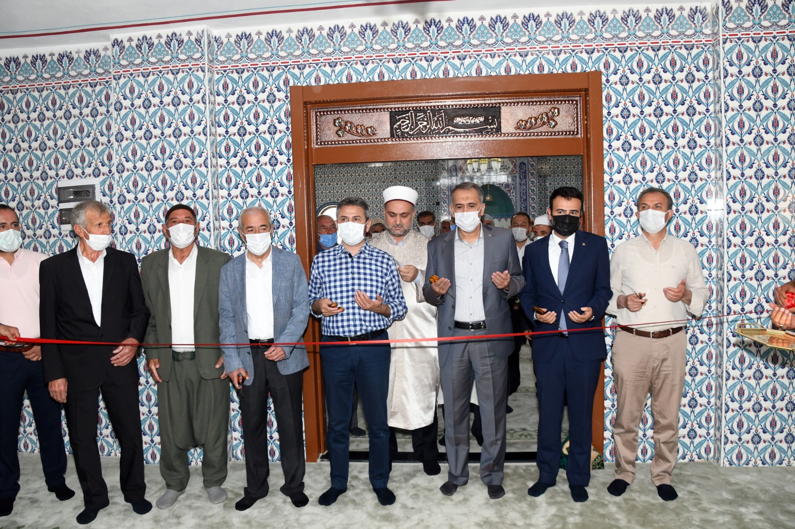 Çelikhan Yeşilova Köyü Camii Dualarla İbadete Açıldı