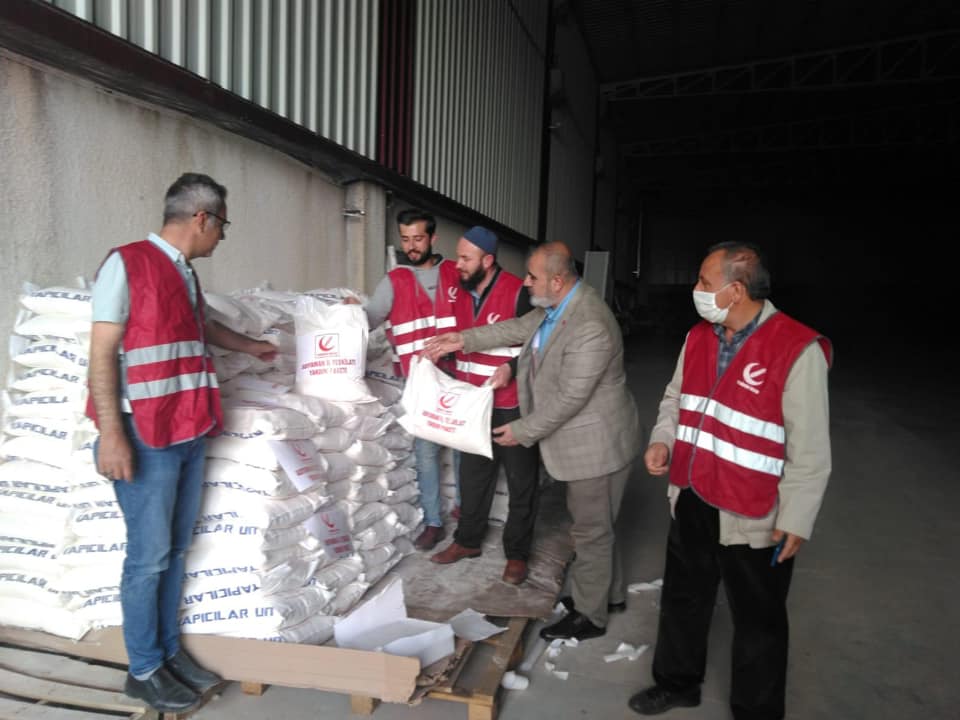 Yeniden Refah Partisinden Yardımlaşma Örneği