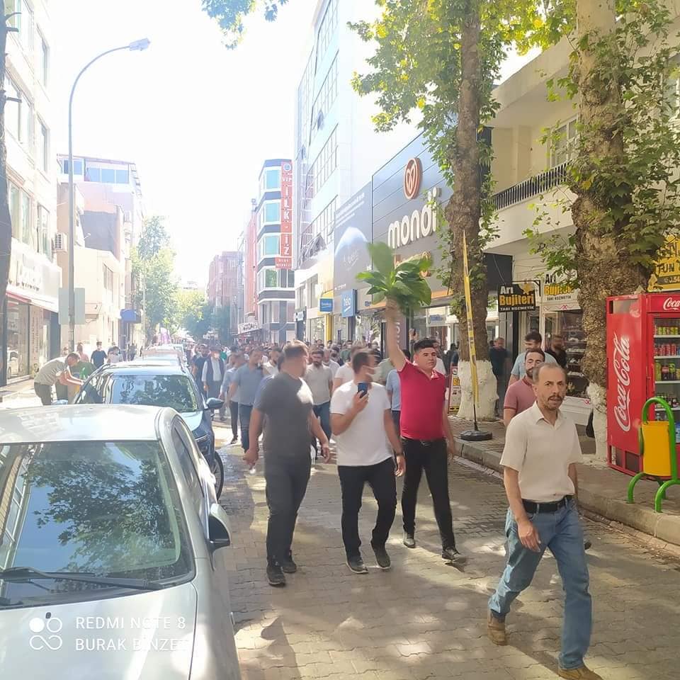 Tütün Üreticileri Yasayı Protesto Etti