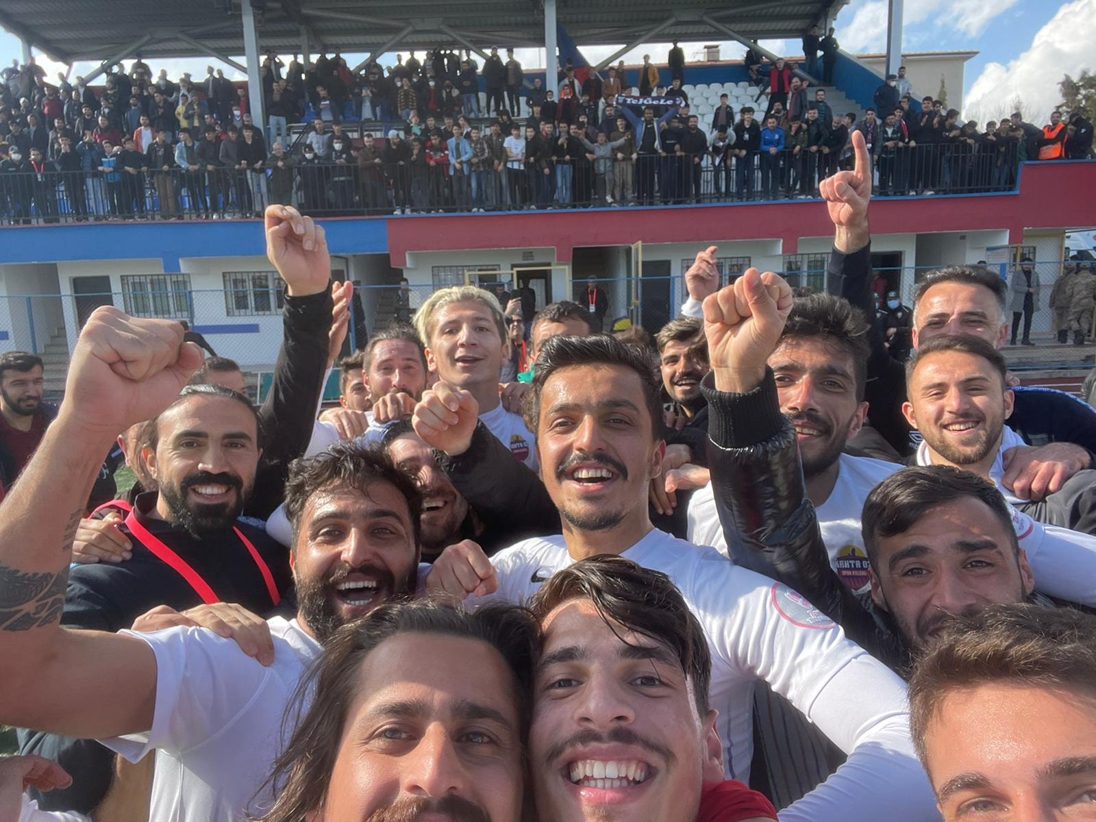 Kahta Evinde Galip