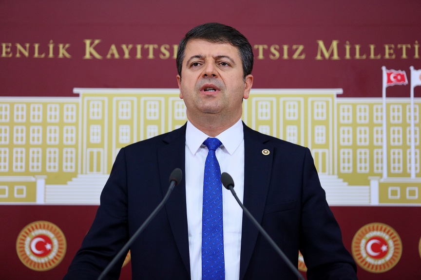 Tutdere, Çelikhan Yolunu Sordu