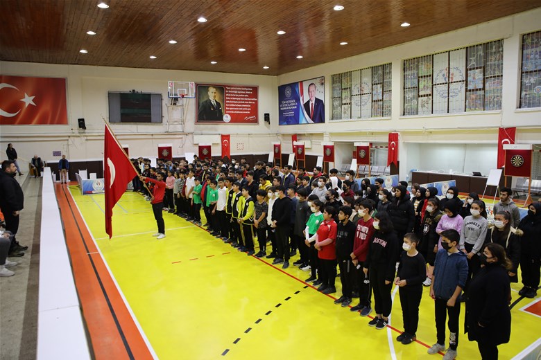 Hedefi Tutturan Madalyayı Kaptı