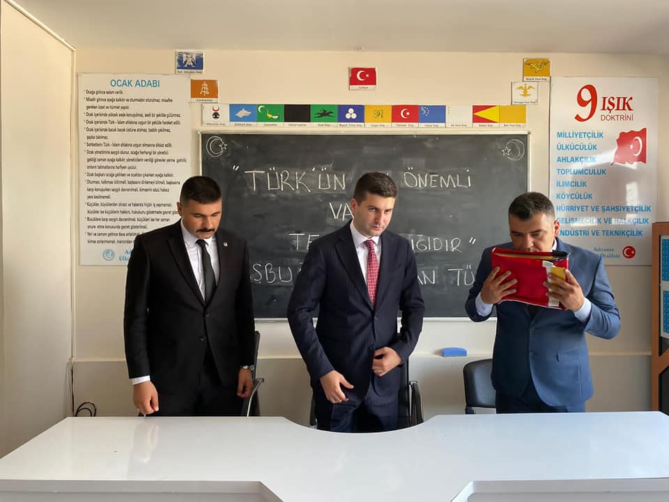 Ülkü Ocaklarında Bayrak Değişimi