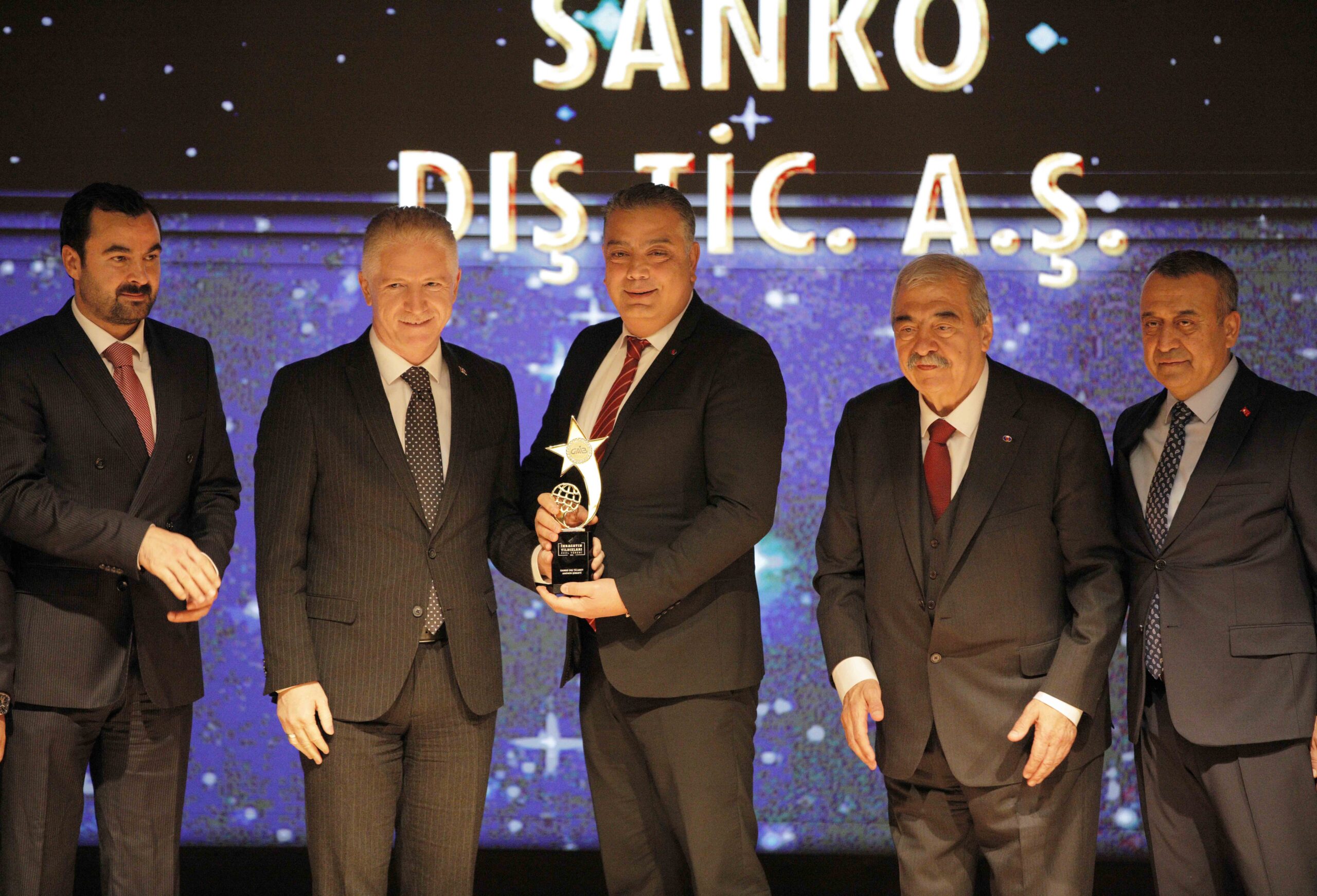 Sanko Dış Ticaret A.Ş. ve Sanko Tekstil’e ihracatın yıldızı ödülü