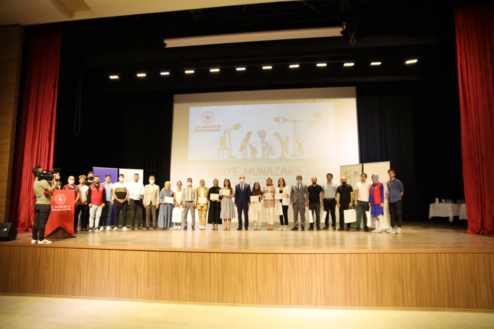Türkiye Münazara Ligi Güneydoğu Bölge Finali Adıyaman’da Yapıldı
