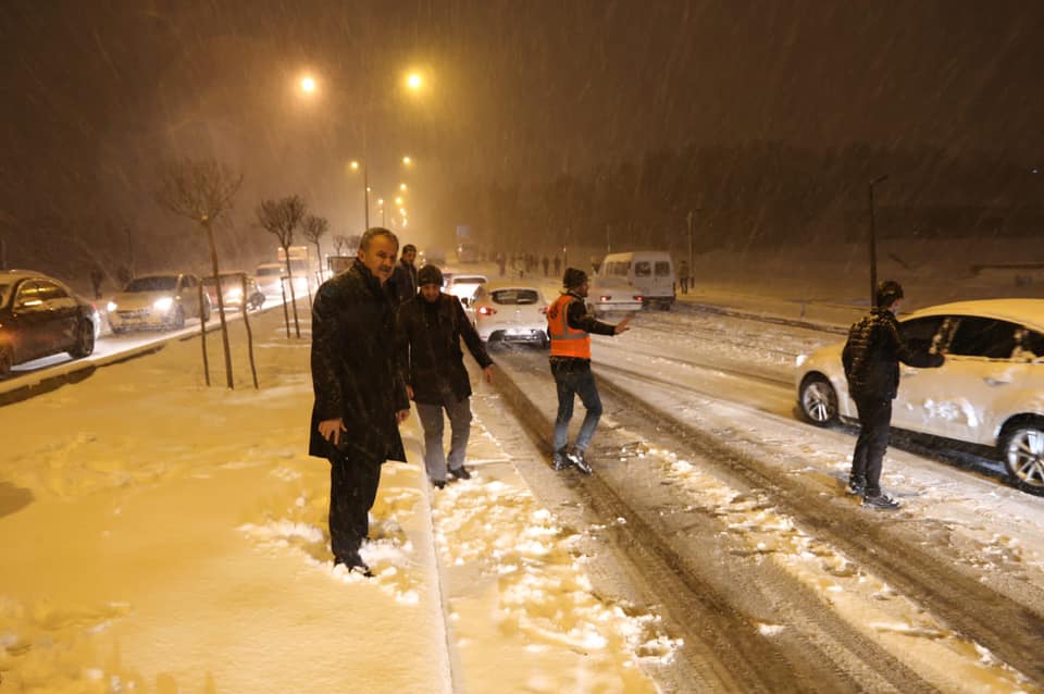Başkan Kılınç Bir An Olsun Sahadan Ayrılmadı