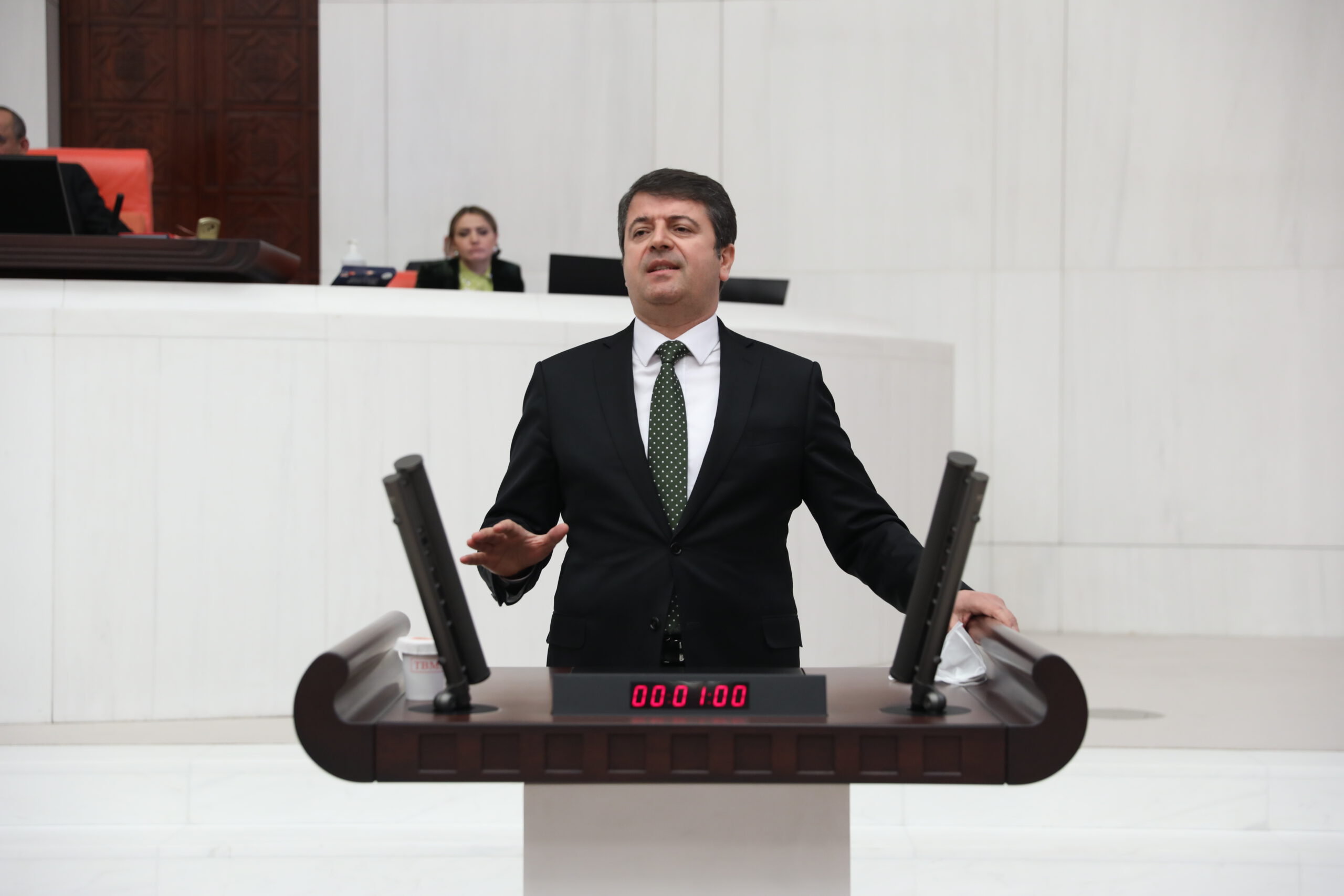 Tutdere “Cumhuriyet Tarihinde Görülmeyen İşsizlik”