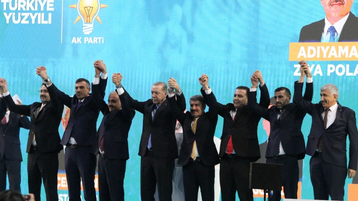 Erdoğan, İlçe Adaylarını Açıkladı