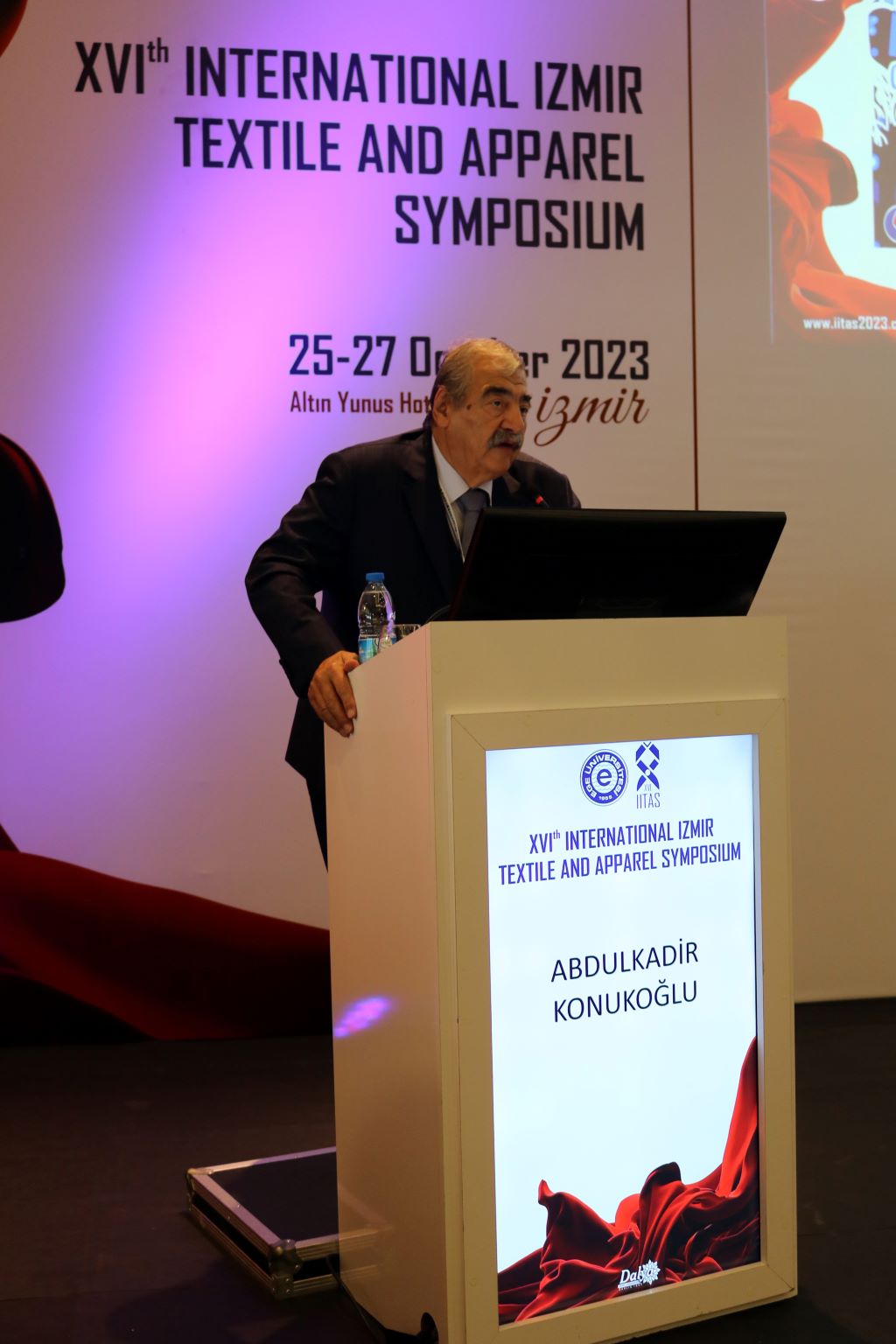 Konukoğlu “Tekstil, Ülkemiz İçin Stratejik Önemi Olan Bir Sektördür”