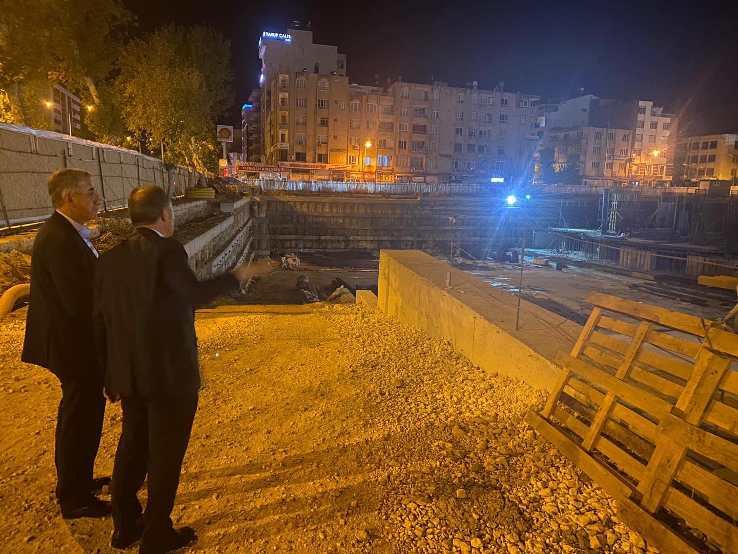 Yanılmaz ve Kılınç, ‘Kent Meydanı’ Projesini İnceledi