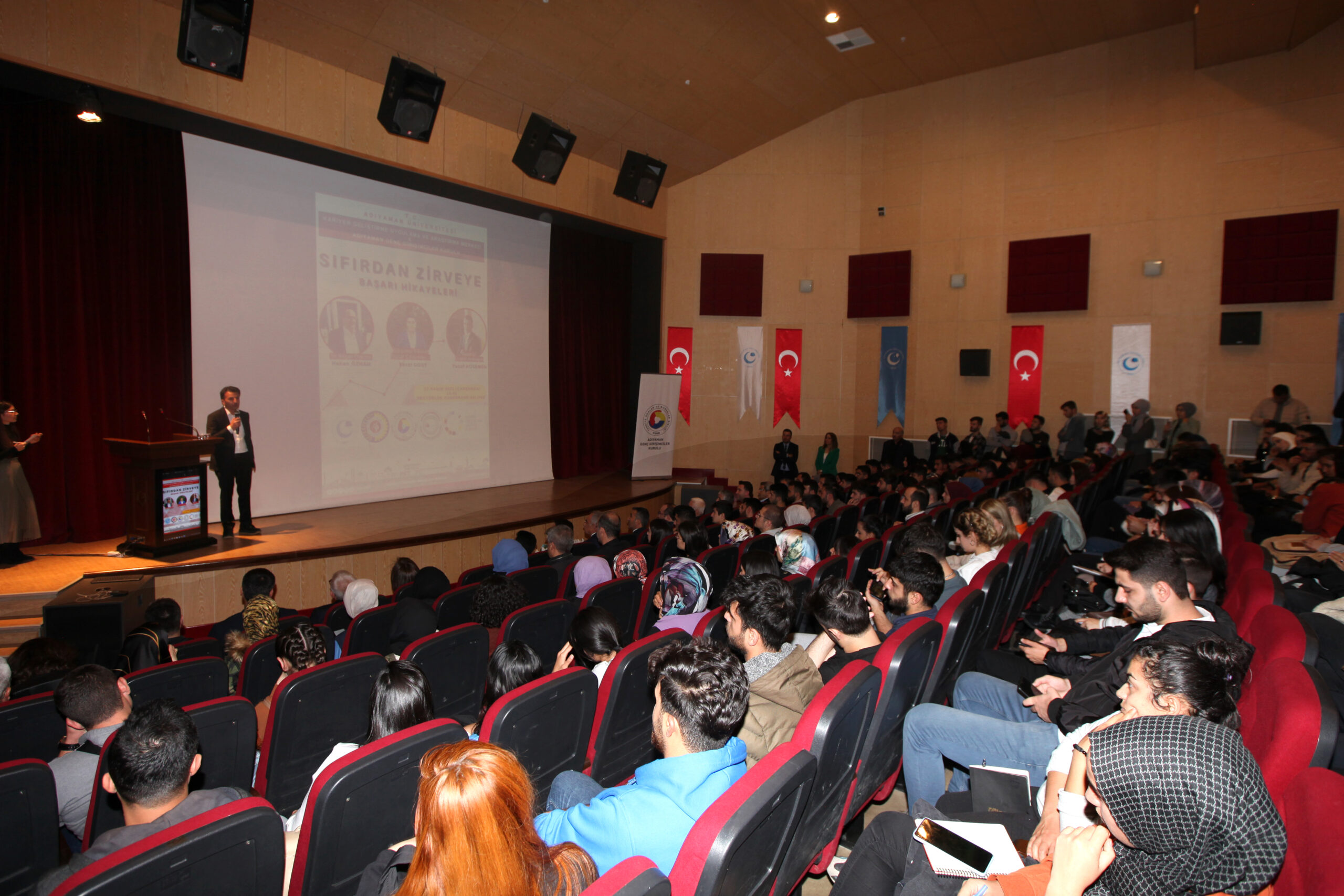 İş Adamları, ADYÜ'de Başarı Hikayelerini Anlatıyor