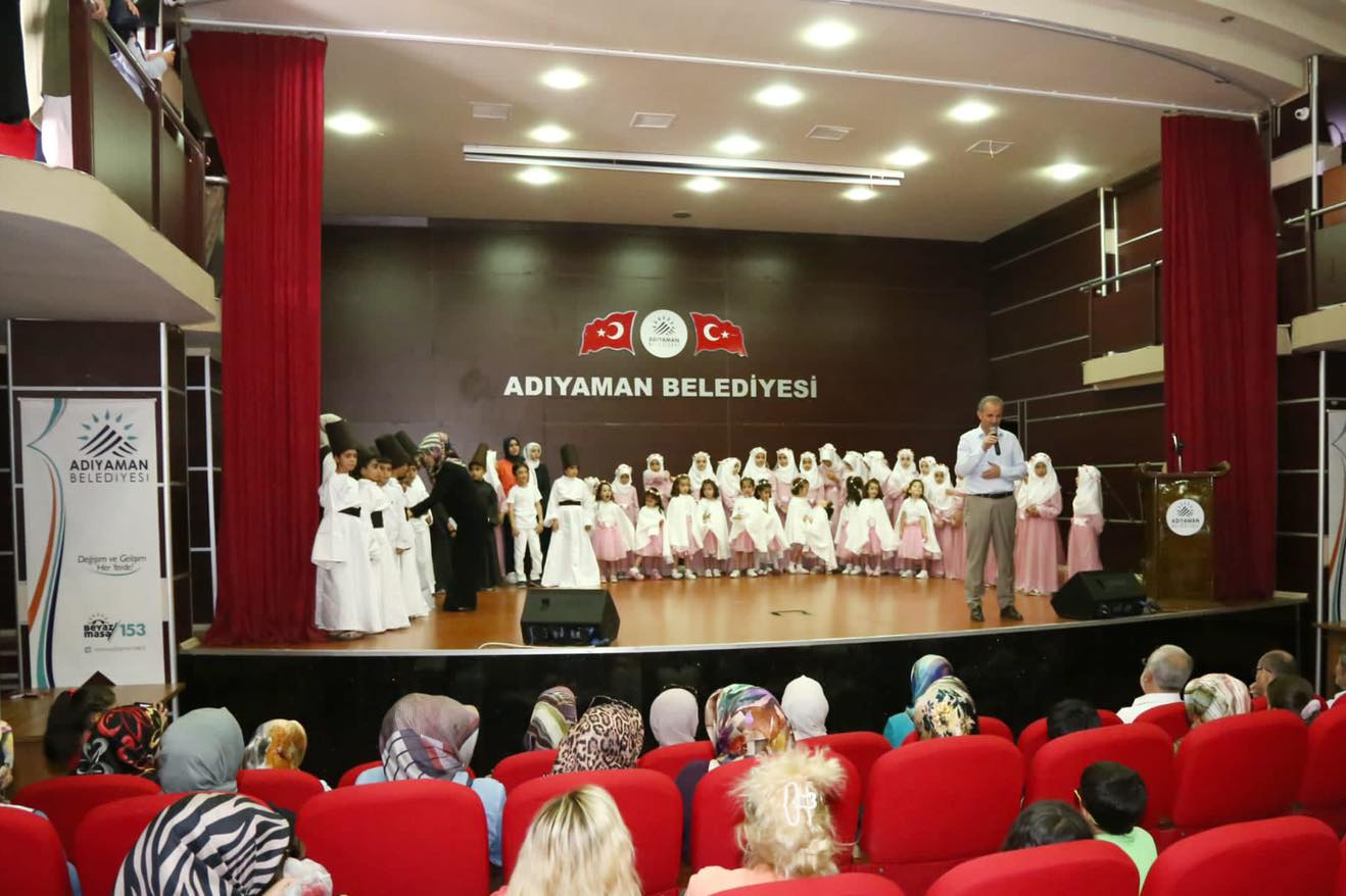 ADIMEK Öğrencilerinden Muhteşem Kapanış Programı