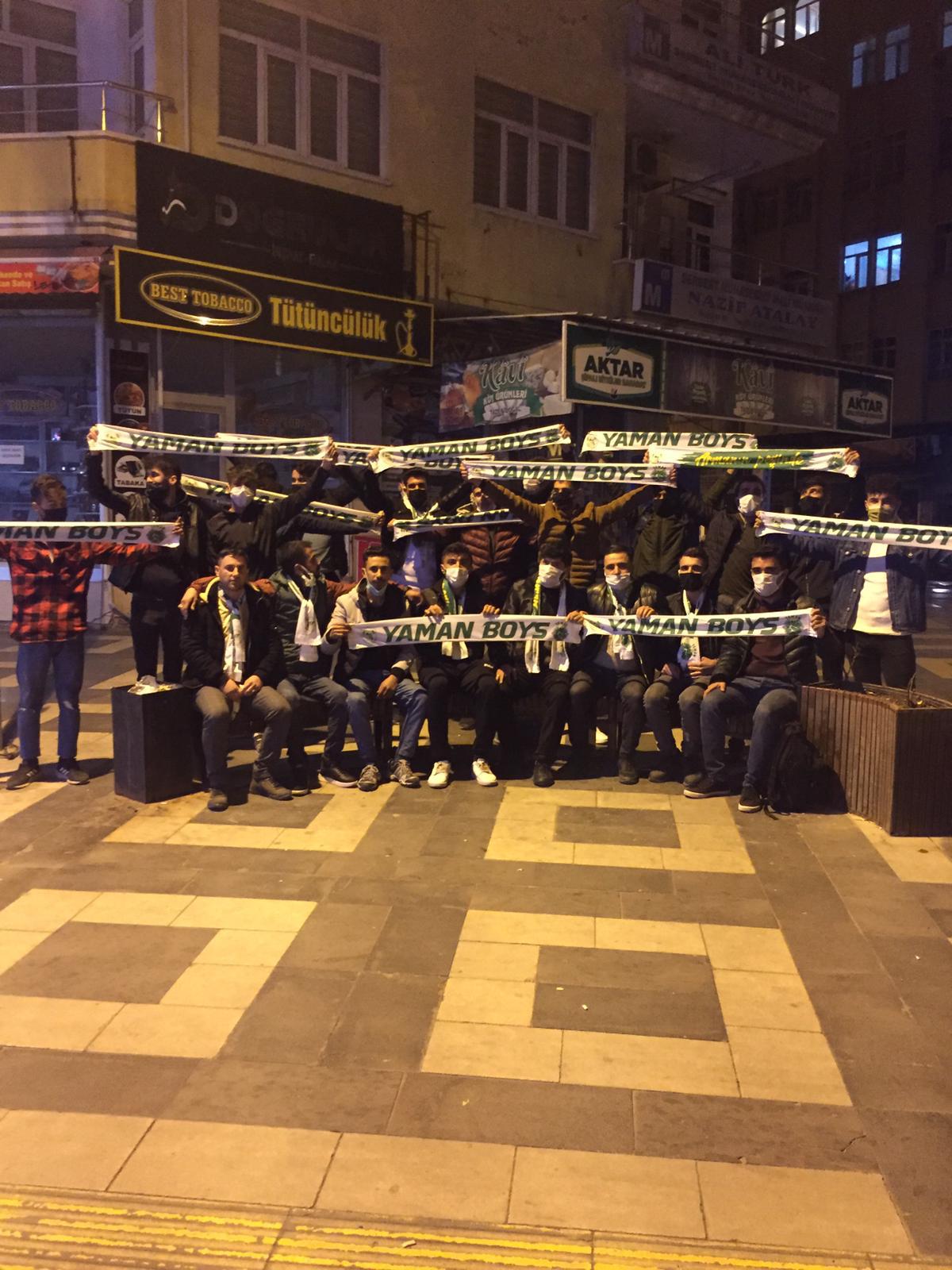 Taraftarlardan Takımlarına Destek