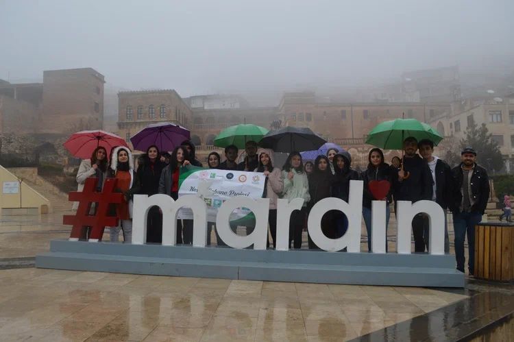 Adıyamanlı Gençler Tarihi Mardin'i Gezdi