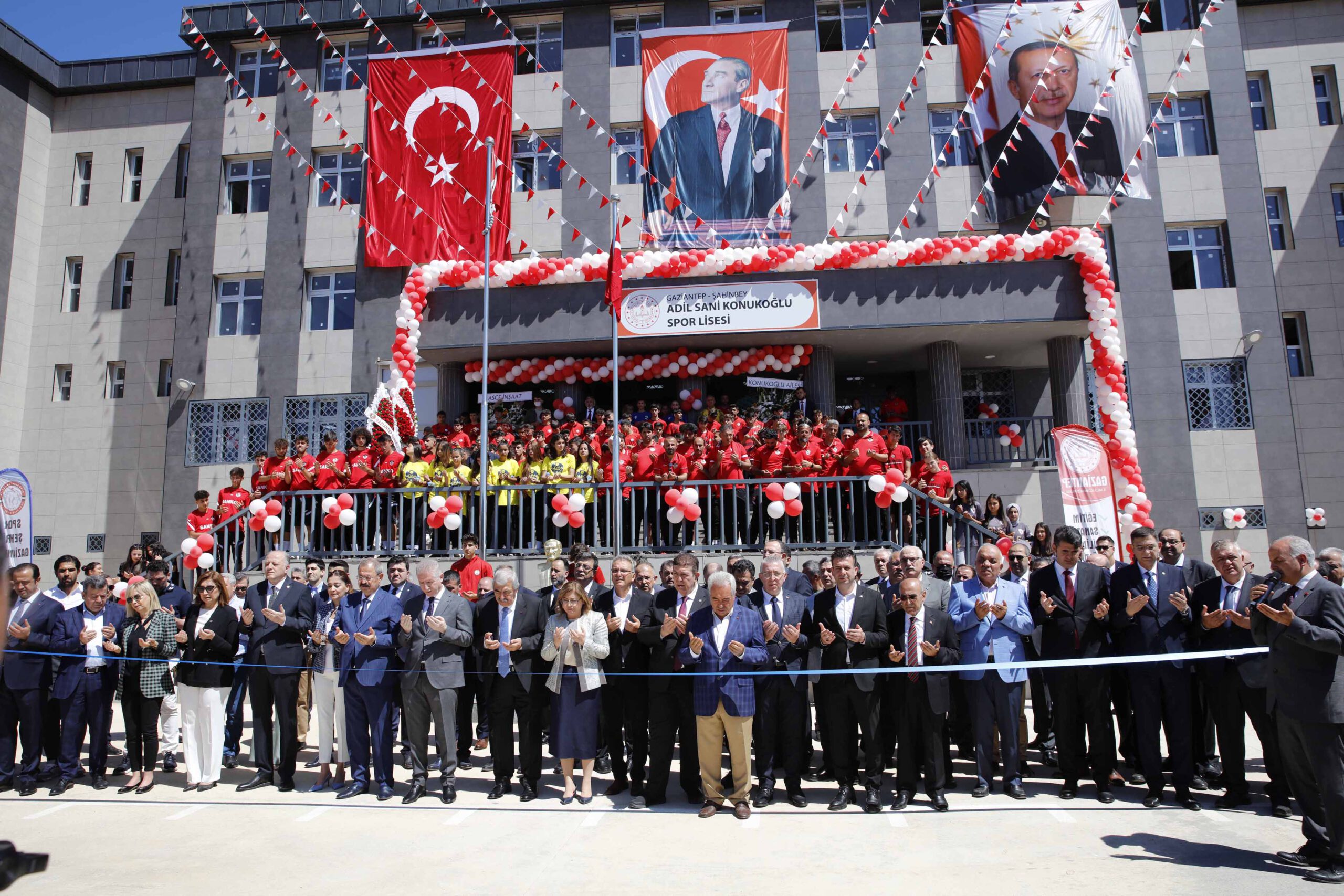 Gül: Konukoğlu ailesi devlet ve millet için her zaman katkı sunuyor”