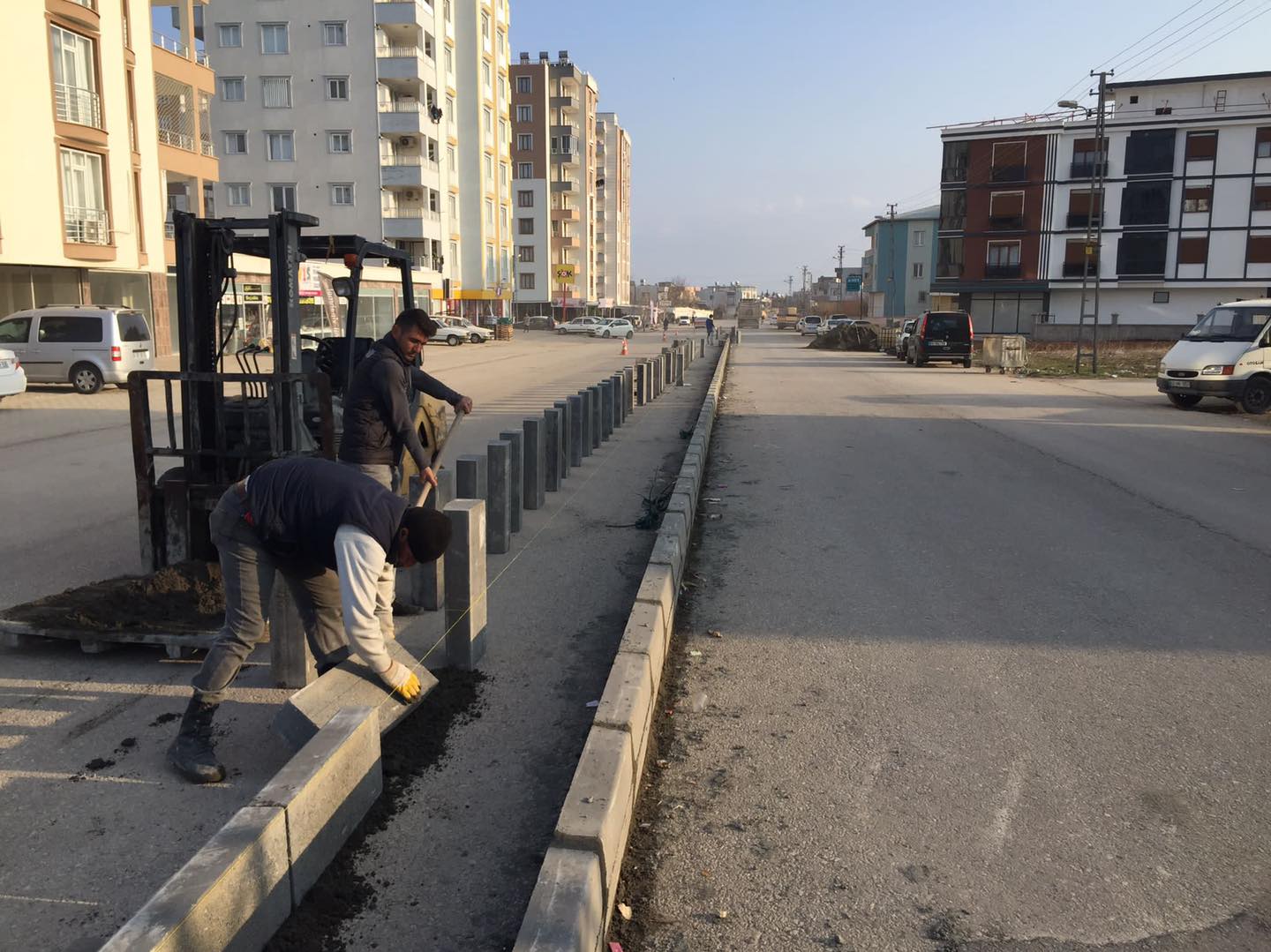 Yunus Emre Mahallesi'nde Refüj Çalışması