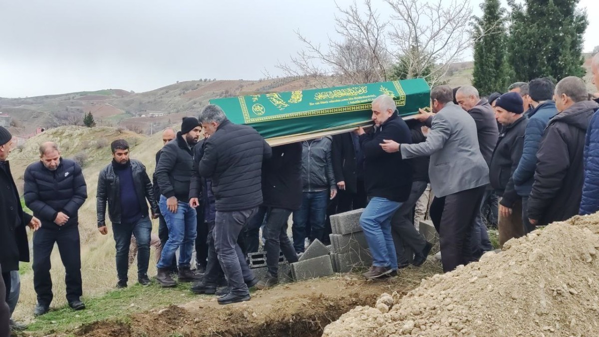 Alkollü sürücünün çarptığı 3 çocuk babası toprağa verildi