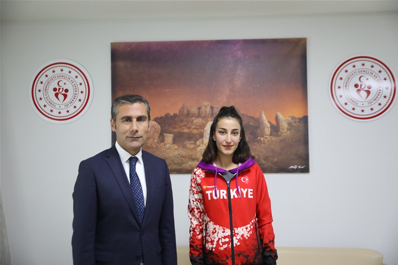 Başarılı Sporcu Dünya Şampiyonasında Türkiye'yi Temsil Edecek