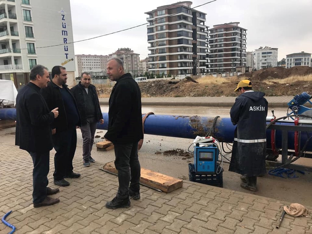 KÖPRÜLÜ KAVŞAKTA ÇALIŞMALARA HIZ VERİLDİ