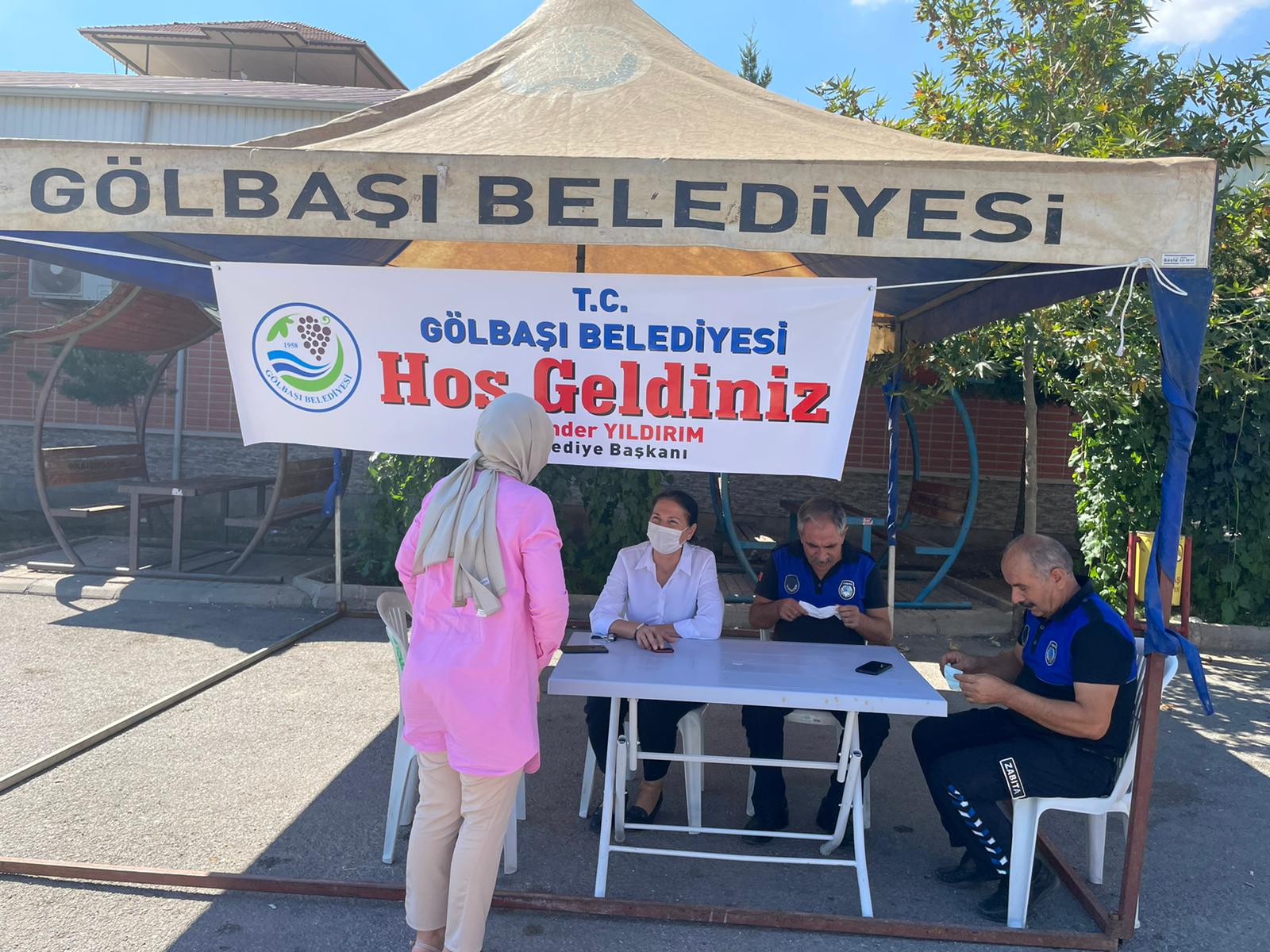 Gölbaşı Belediyesi Öğrenci Masası Takdir Topluyor