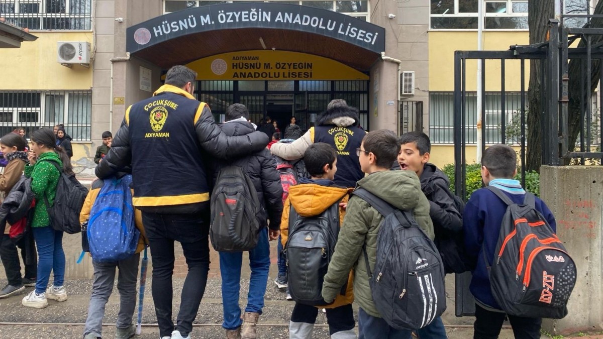 Adıyaman Emniyet Müdürlüğü okulların güvenliği için önlemler aldı