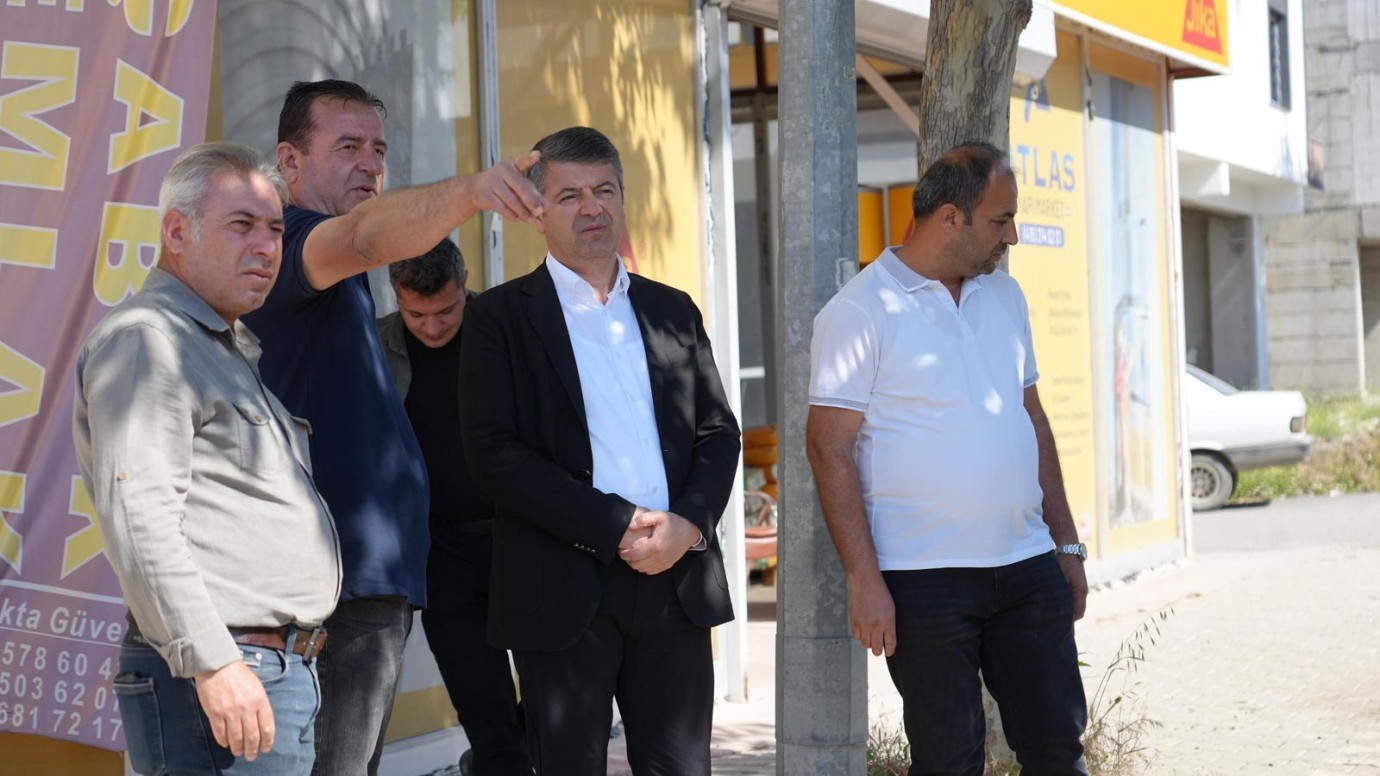 Başkan Tutdere, Adnan Menderes Caddesindeki çalışmaları yerinde inceledi