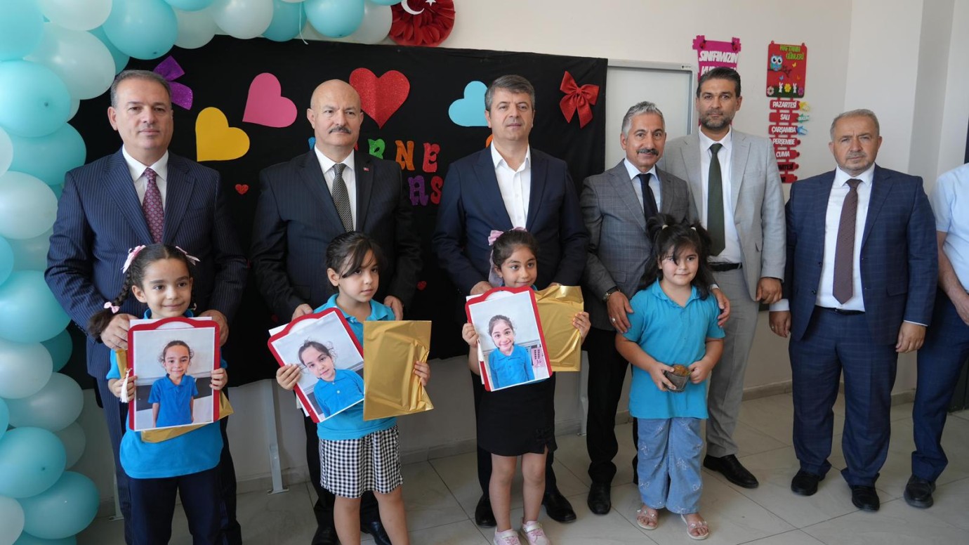 Başkan Tutdere öğrencilerin karne sevincine ortak oldu