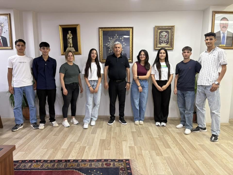 Geleceğimizin Teminatı Gençlerimizin Her Zaman Yanındayız!