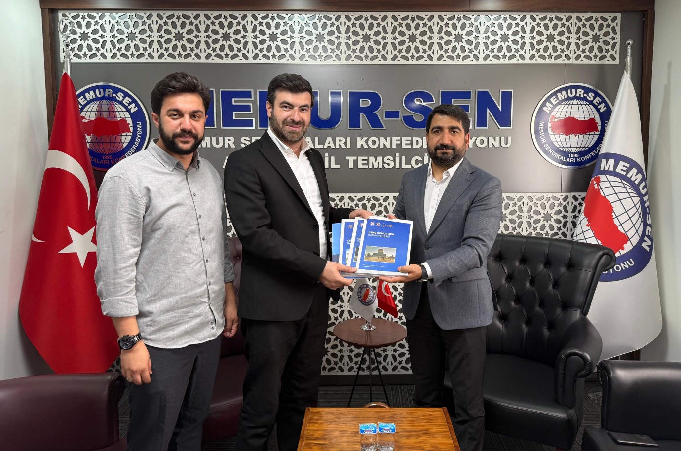 Demir:  “Genç Memur Sen yeni neslin inşasında önemli bir rol üstlenmektedir”