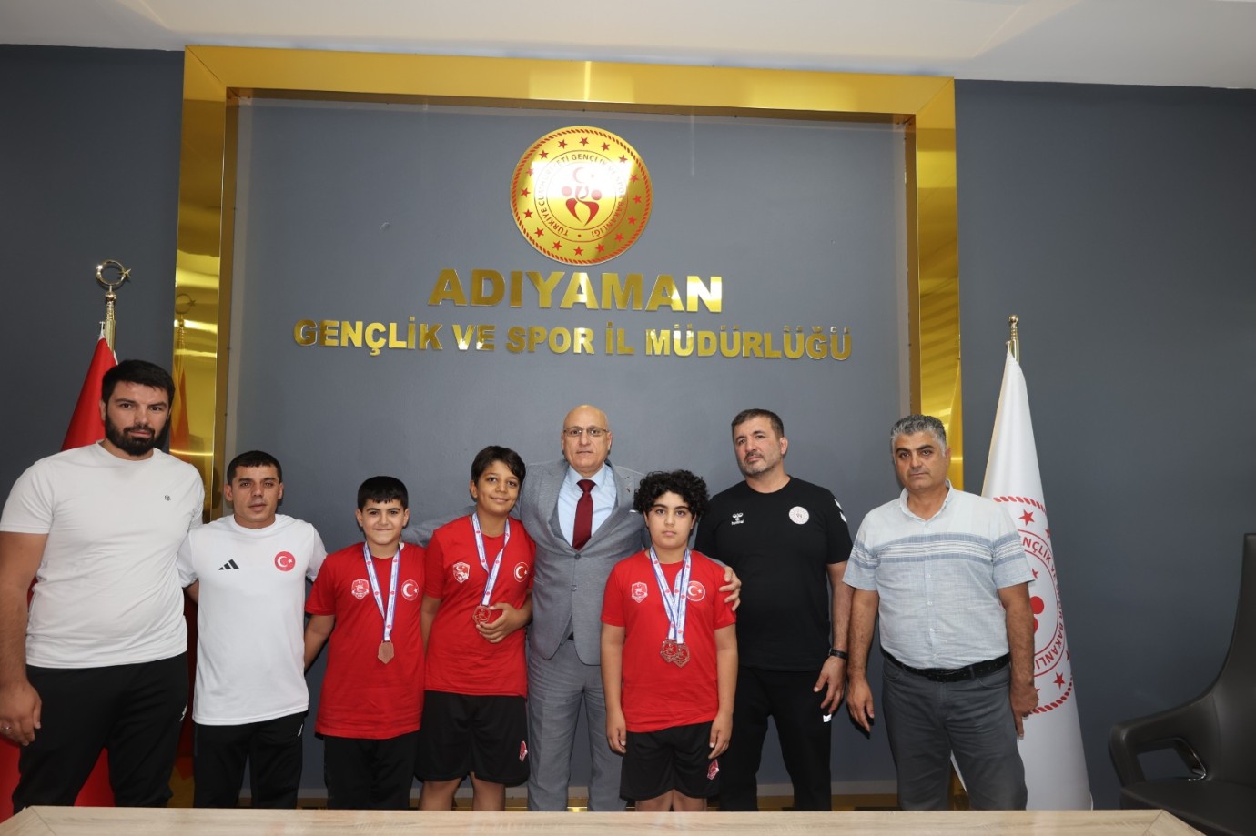 Minderde Sırtı Yere Gelmeyen Adıyamanlı Güreşçilerimizden Gurur Tablosu
